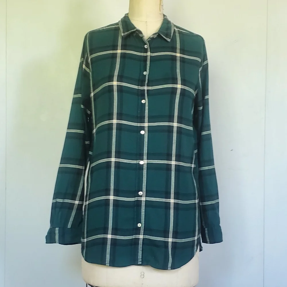 Flannel button down - Picture 1 of 4